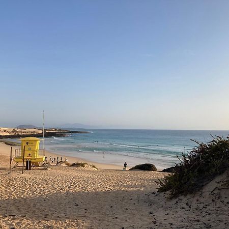 Majanicho Rock - Villa With Heated Pool Lajares Exterior photo
