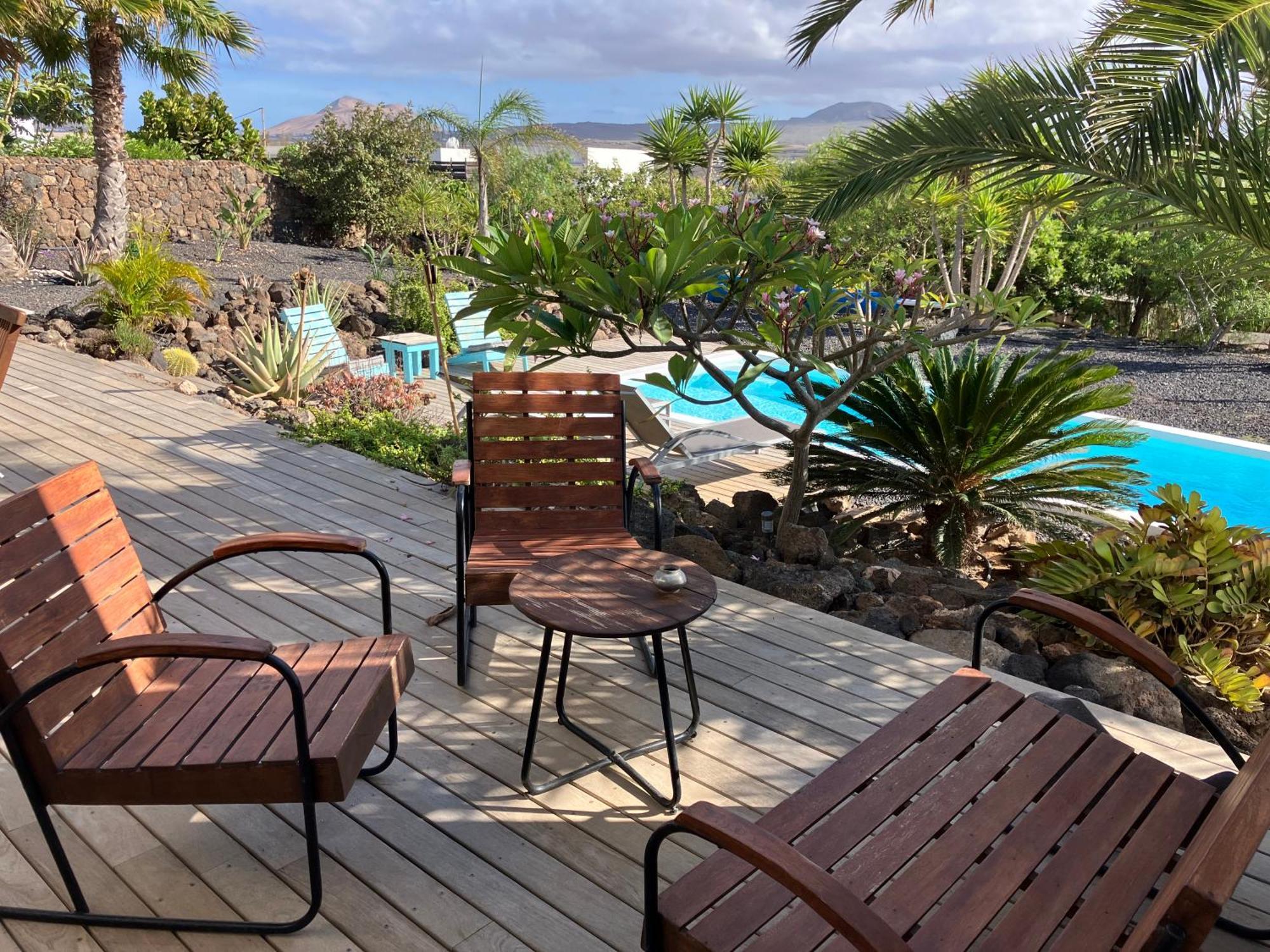 Majanicho Rock - Villa With Heated Pool Lajares Exterior photo
