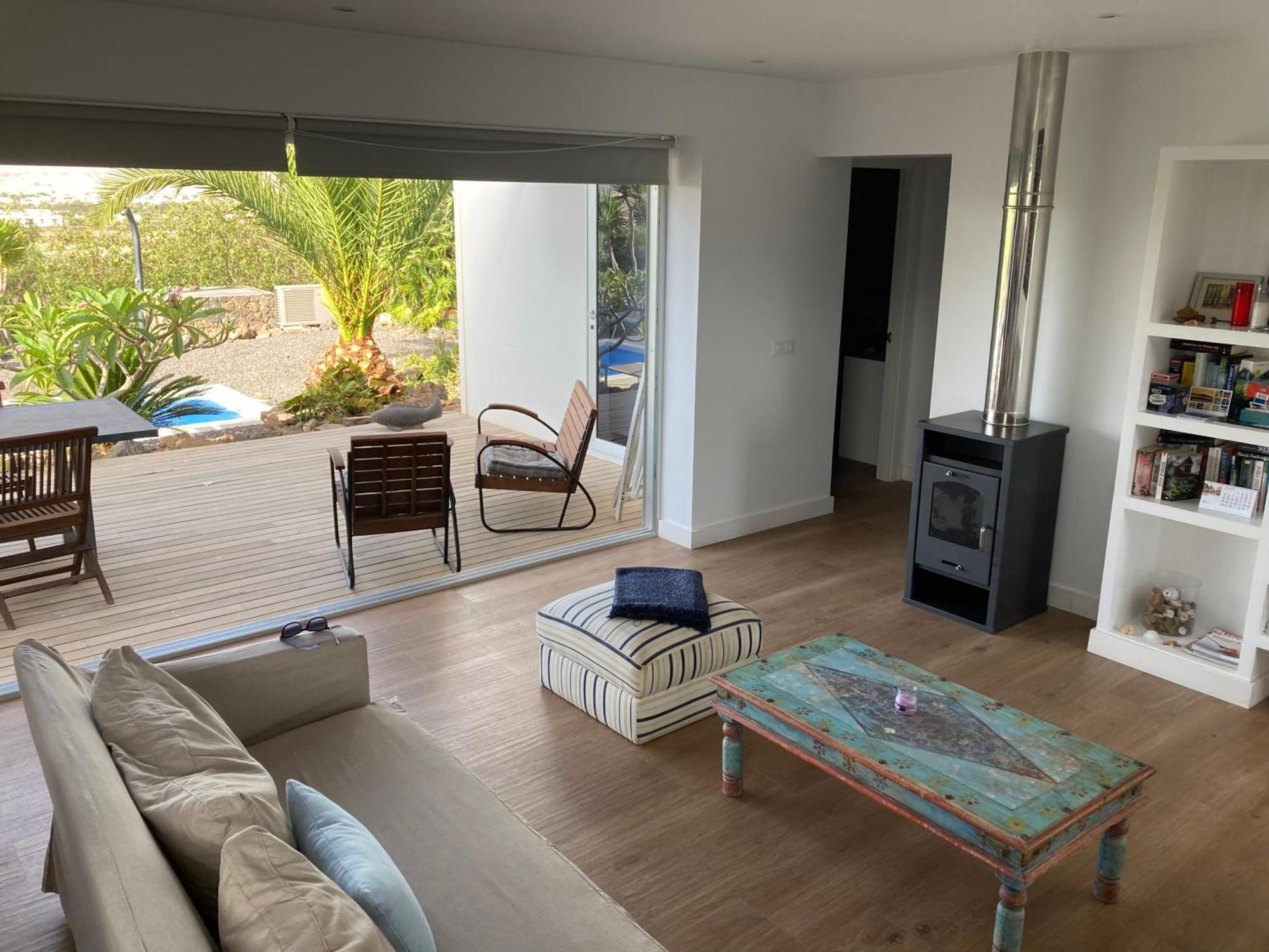 Majanicho Rock - Villa With Heated Pool Lajares Exterior photo
