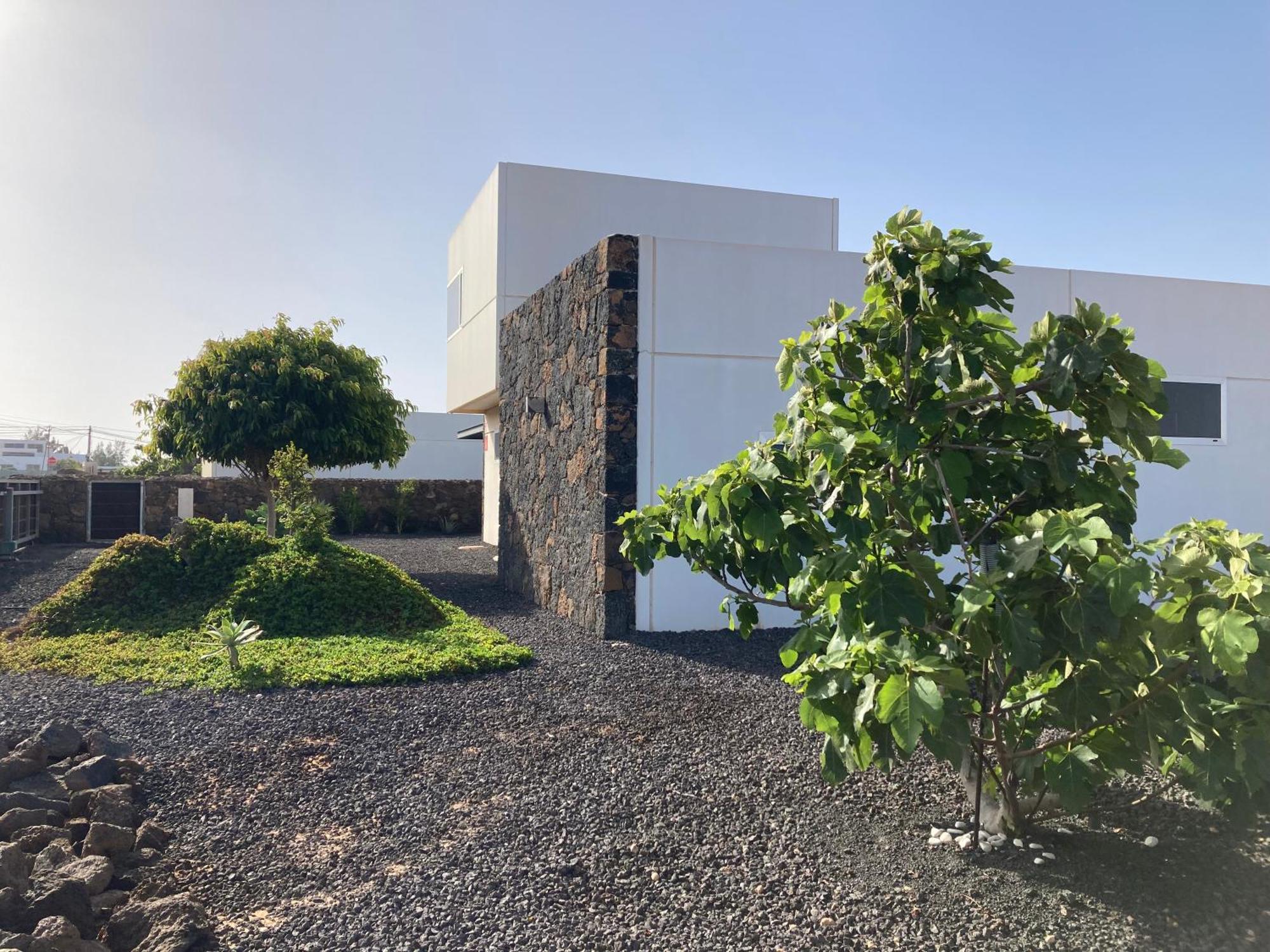 Majanicho Rock - Villa With Heated Pool Lajares Exterior photo