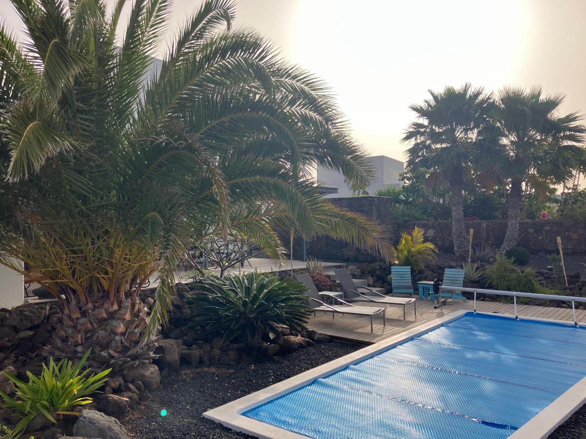 Majanicho Rock - Villa With Heated Pool Lajares Exterior photo